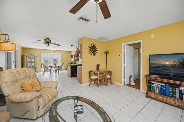 $249,999 | 242 Annapolis Lane, Rotonda West, FL 33947