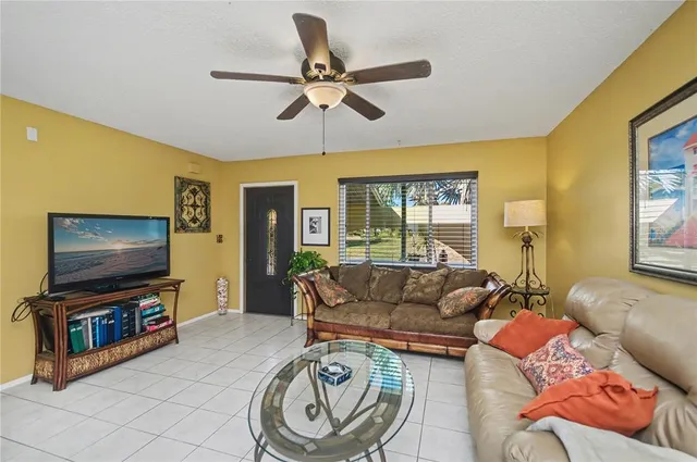 $249,999 | 242 Annapolis Lane, Rotonda West, FL 33947