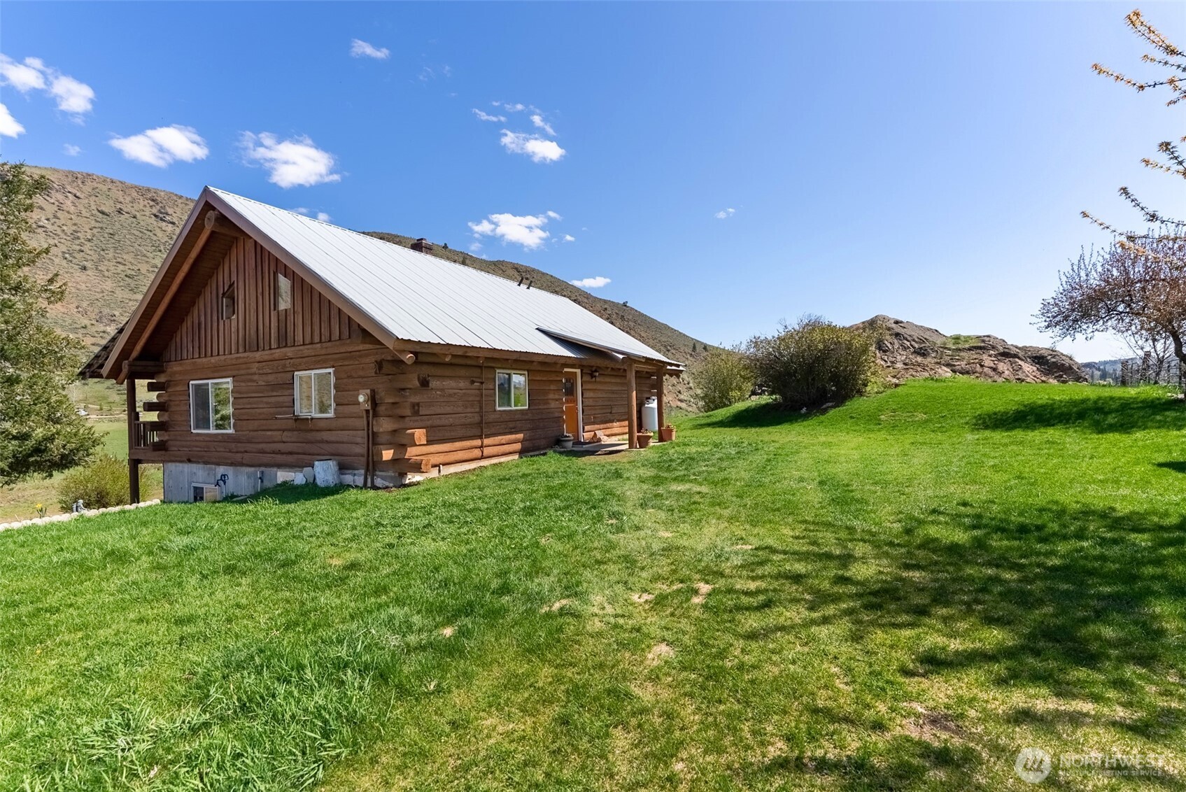 364 East Chewuch Road Winthrop, WA 98862 - Photo 32 of 40 Gallery Image 32