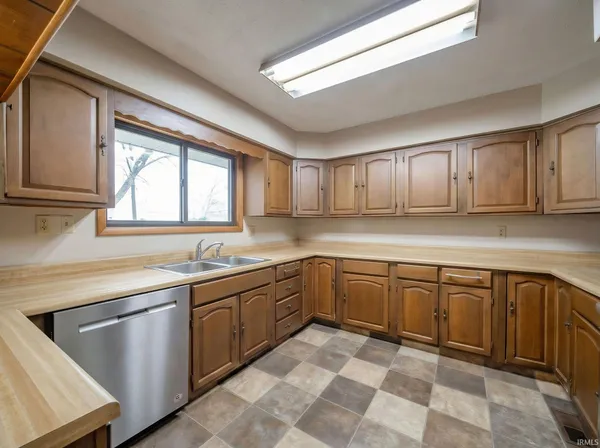 $269,900 | 2136 Northwest Raintree Drive, New Castle, IN 47362