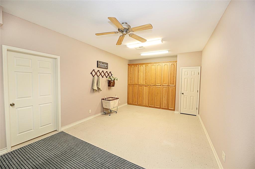 795 Beach Road Bowie, TX 76230 - Photo 19 of 40