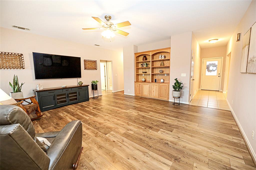 795 Beach Road Bowie, TX 76230 - Photo 20 of 40