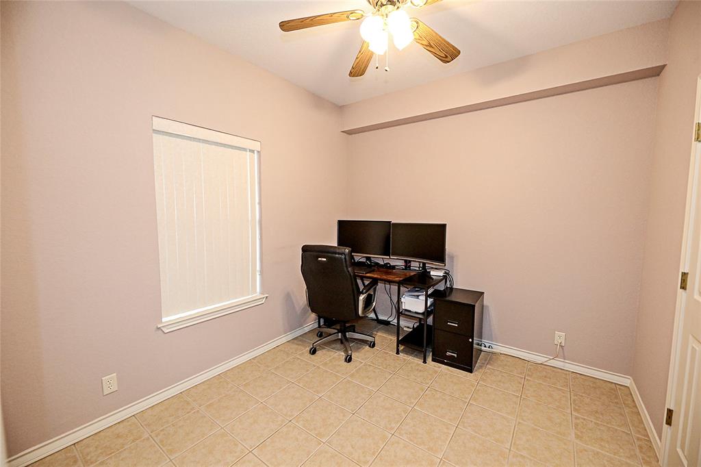 795 Beach Road Bowie, TX 76230 - Photo 22 of 40