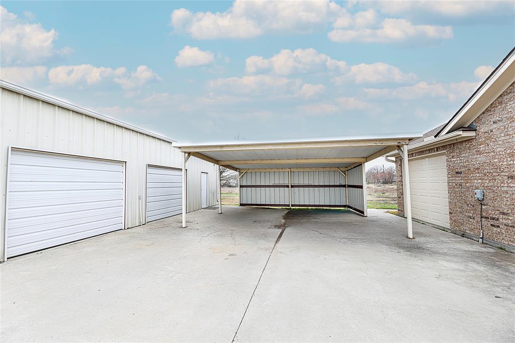 795 Beach Road Bowie, TX 76230 - Photo 36 of 40