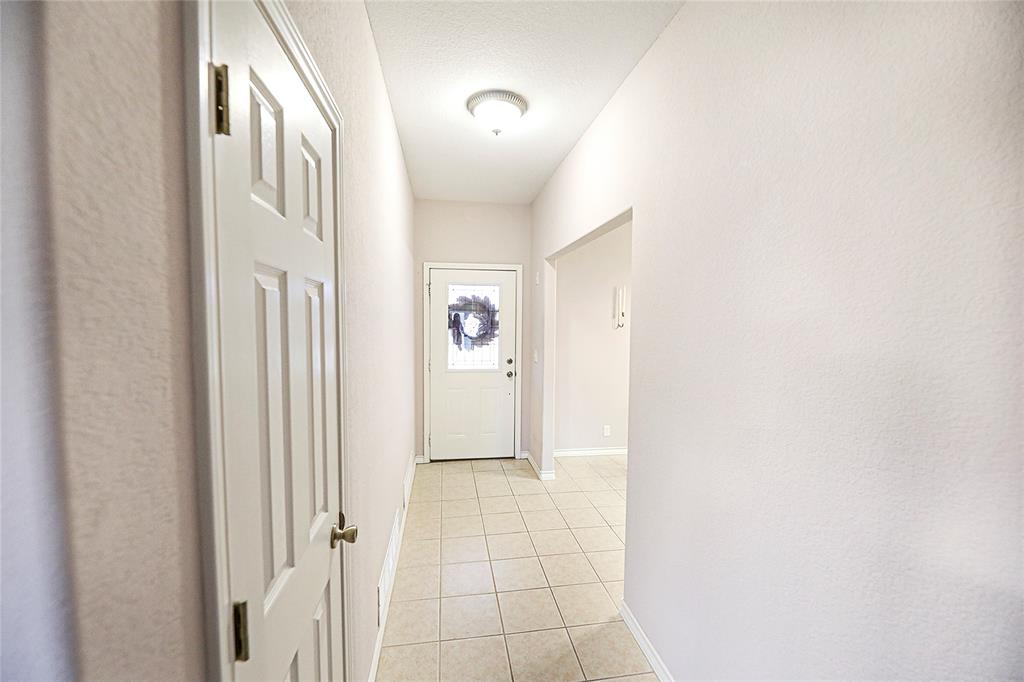 795 Beach Road Bowie, TX 76230 - Photo 10 of 40