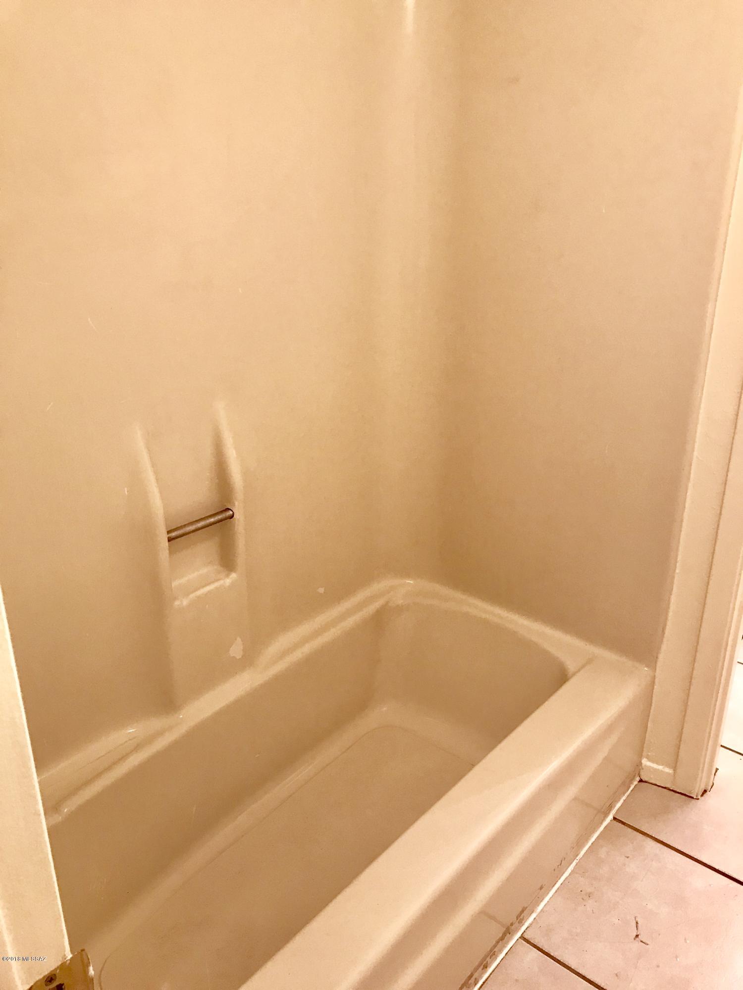 1620 North Wilmot Road, Unit E241 Tucson, AZ 85712 - Photo 10 of 19