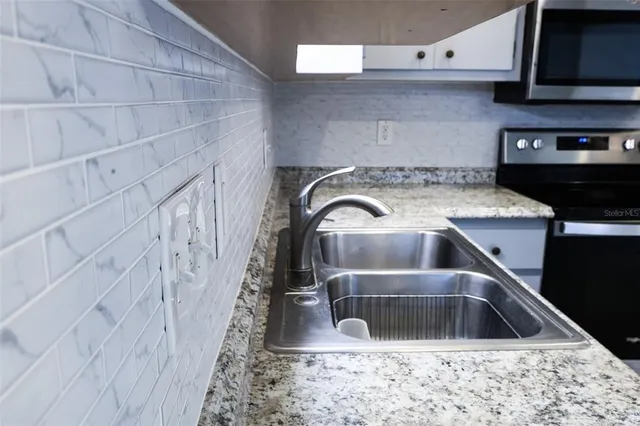 a close view of sink and tap