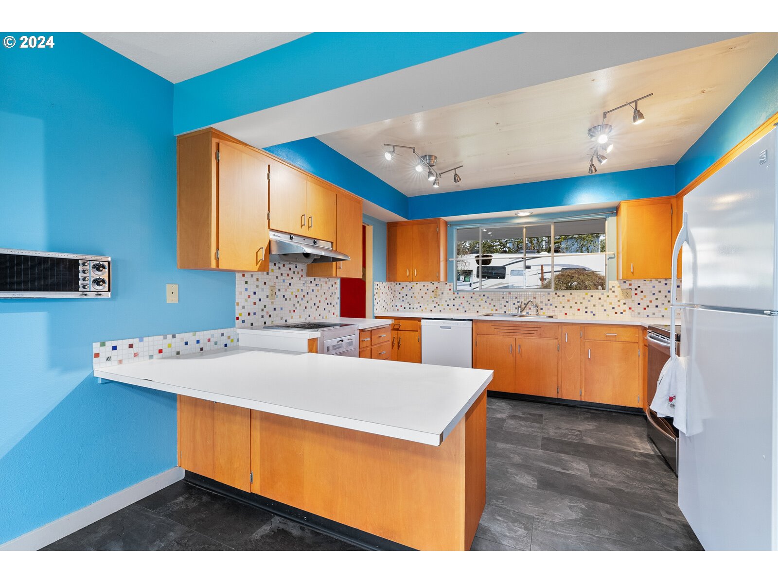 1520 Main Street Forest Grove, OR 97116 - Photo 5 of 37