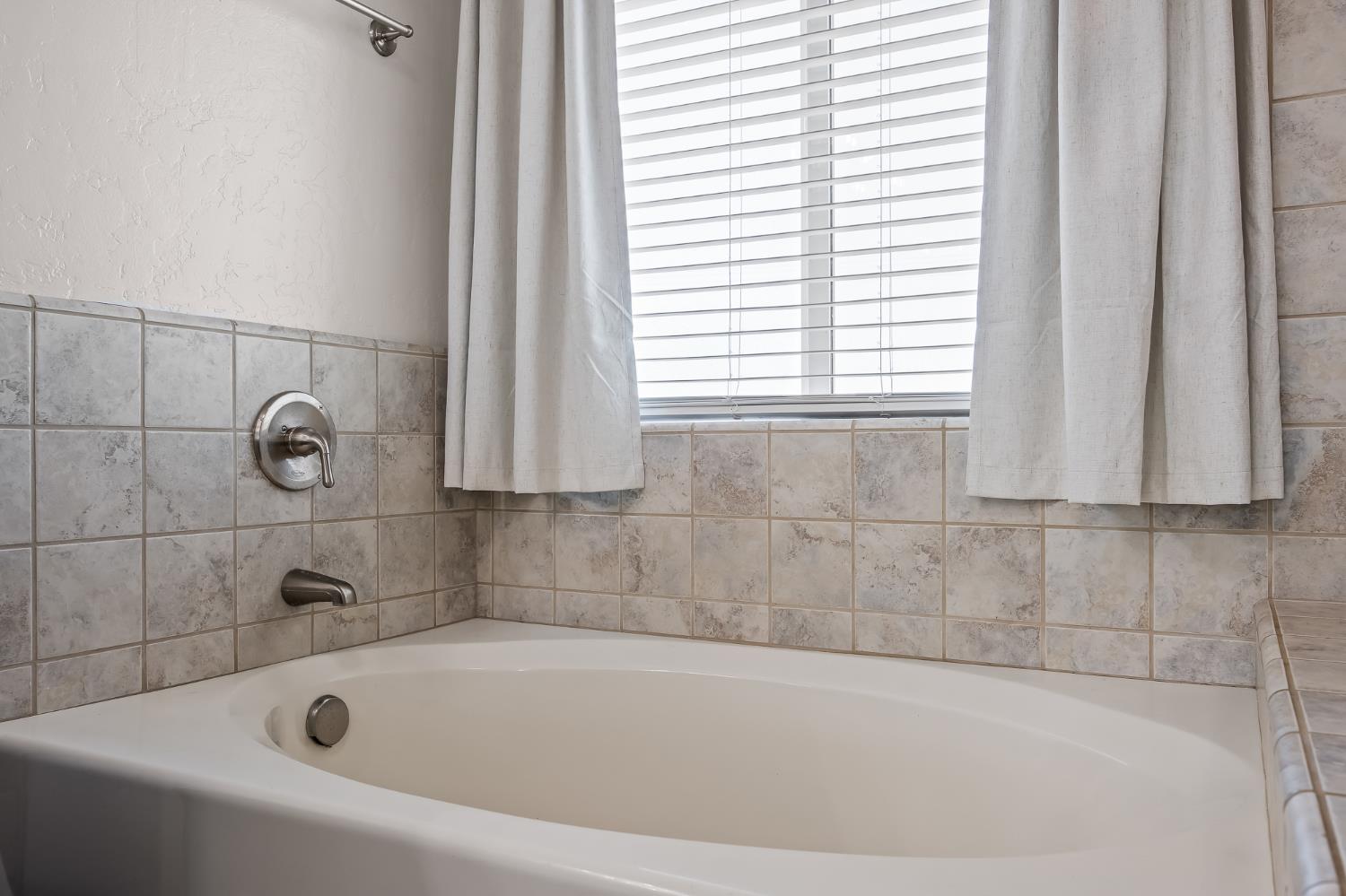 2476 North Riesling Avenue Hanford, CA 93230 - Photo 44 of 77