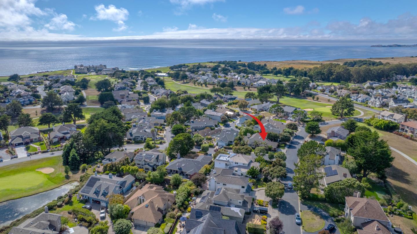388 Greenbrier Road Half Moon Bay, CA 94019 - Photo 5 of 46 a view of a city