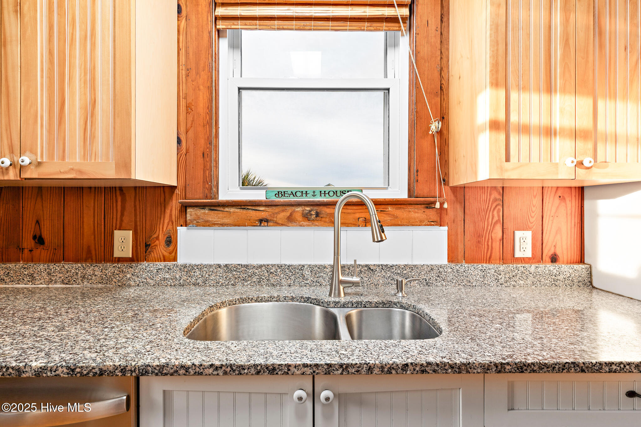 419 Caswell Beach Road Oak Island, NC 28465 - Photo 11 of 105 419 Caswell Beach Road-50