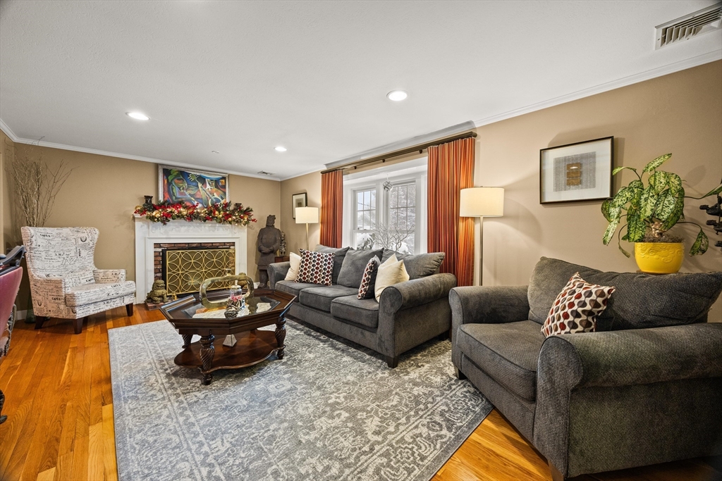 73 Ryder Road Weymouth, MA 02190 - Photo 4 of 42