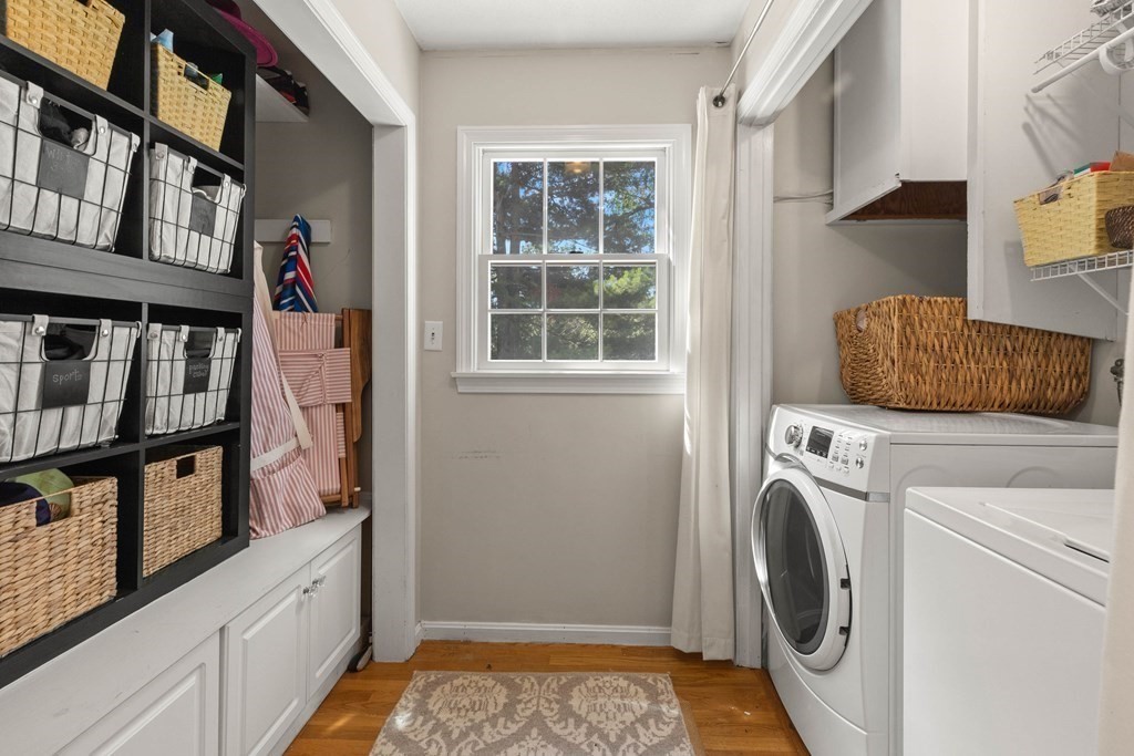 44 Crestwood Road Marblehead, MA 01945 - Photo 21 of 42 a utility room with dryer and washer