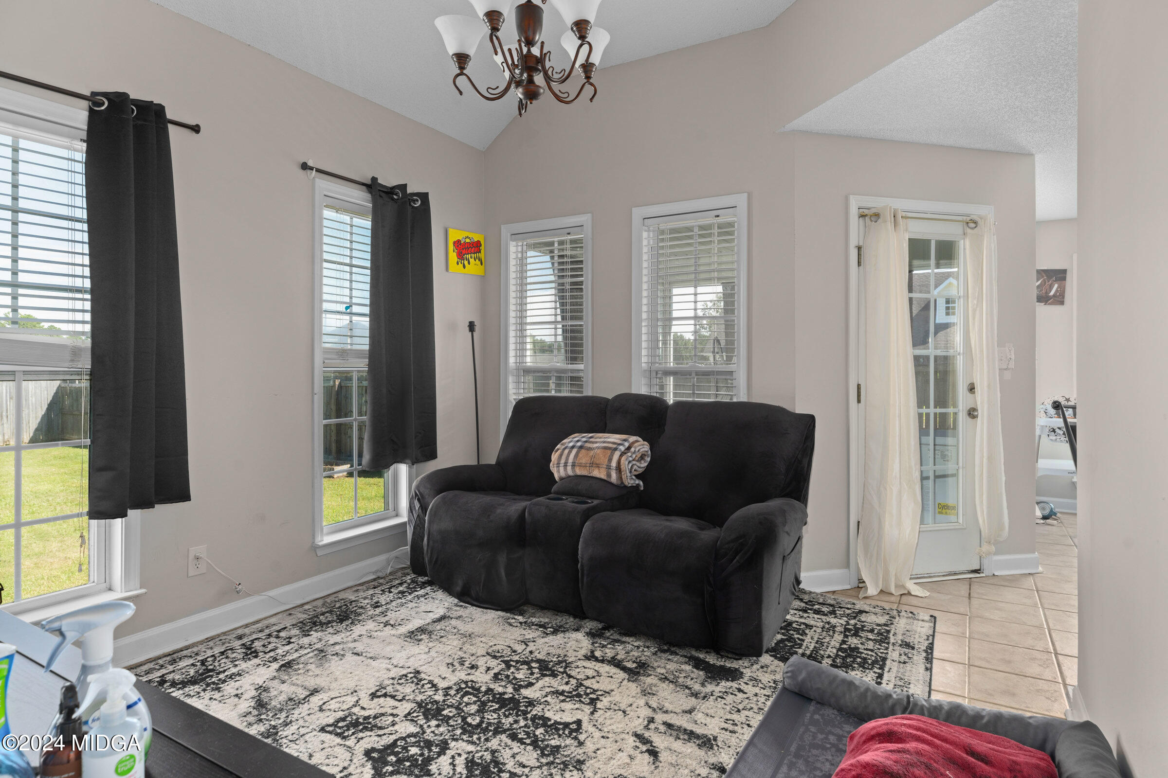 101 Roya Court Warner Robins, GA 31088 - Photo 14 of 16 14_241001_abell-real-estate-media_0020