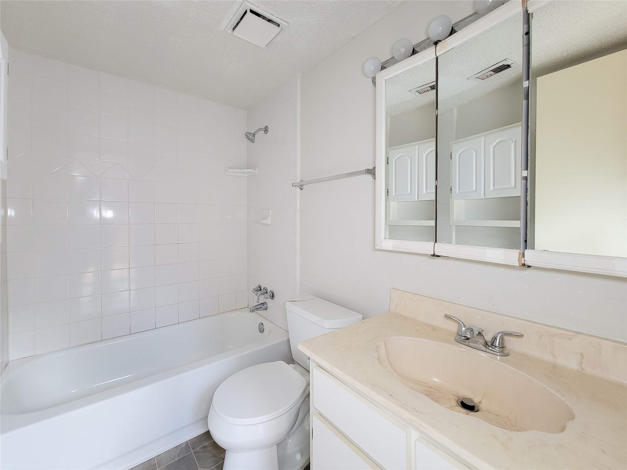3020 Windchase Boulevard Houston, TX 77082 - Photo 20 of 39