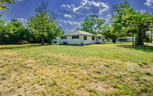 $1,649 | 104 Cole Street, Ladonia, TX 75449