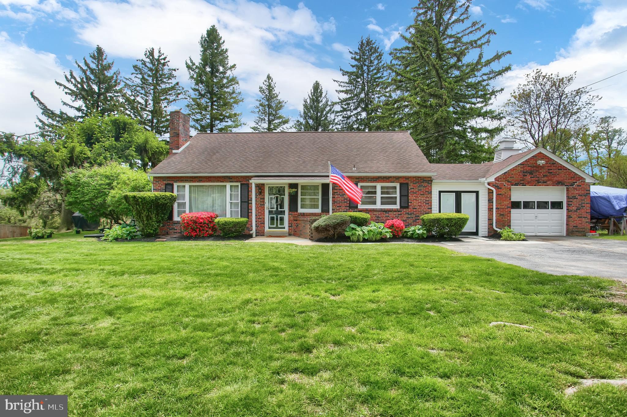 5609 Devonshire Road Harrisburg, PA 17112 - Photo 1 of 39 Gallery Image 1