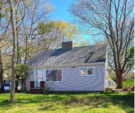15 Baxter Road Barnstable, MA 02601 - Photo 2 of 22