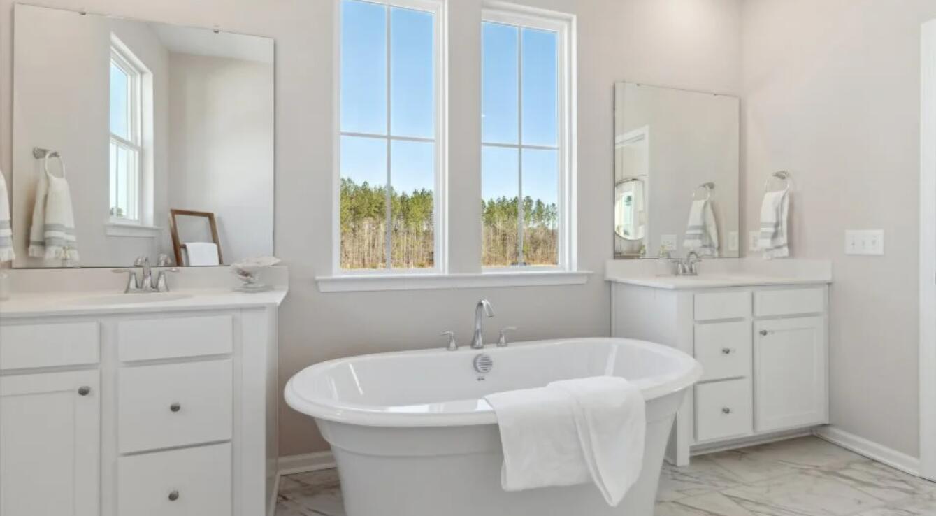 240 Maritime Way Summerville, SC 29485 - Photo 7 of 11 Screenshot 2025-09-09 150411 - Copy