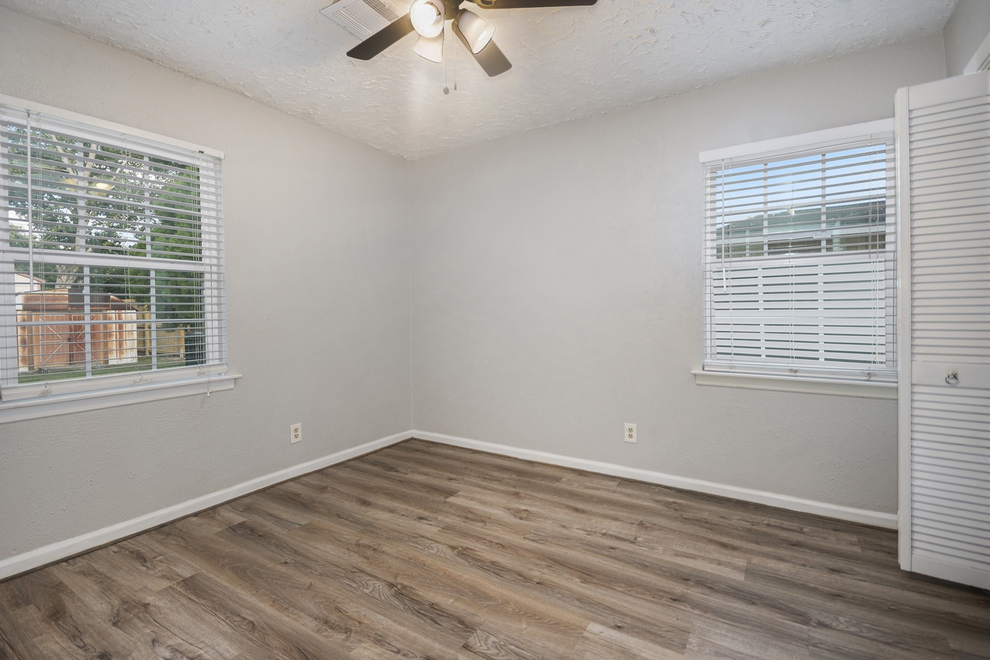 10619 Wheaton Drive Houston, TX 77089 - Photo 12 of 25