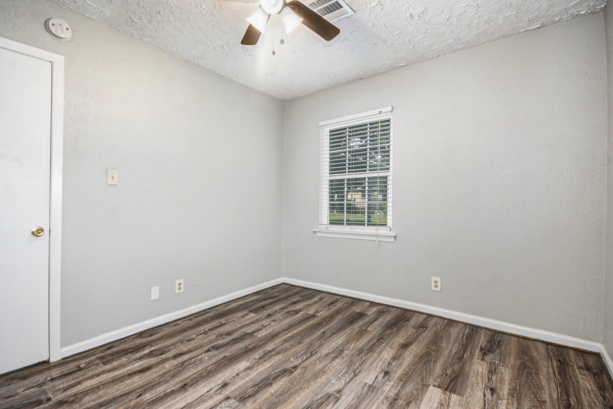 10619 Wheaton Drive Houston, TX 77089 - Photo 16 of 25