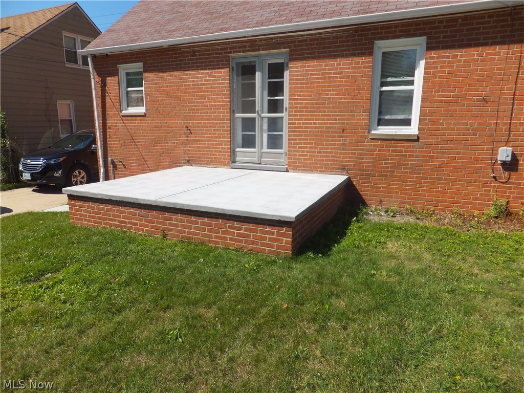 8325 Snow Road Parma, OH 44129 - Photo 21 of 22