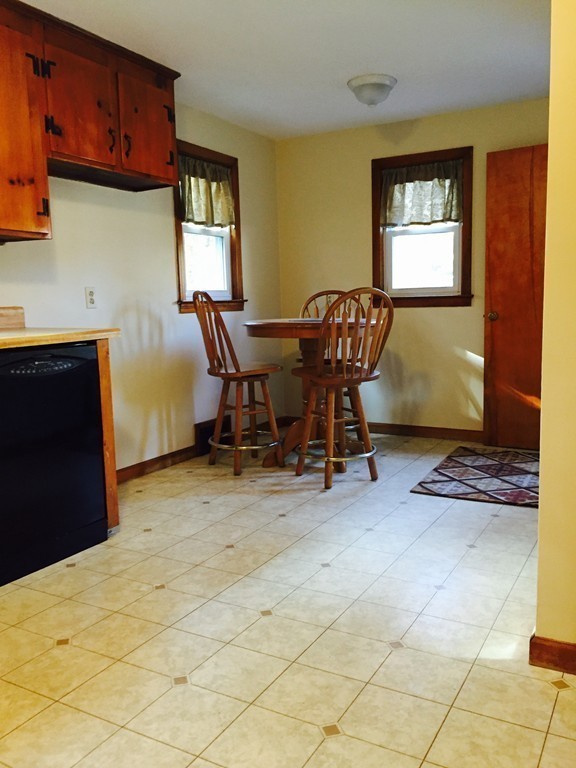 35 Jean Drive Springfield, MA 01104 - Photo 7 of 15 Gallery Image 7