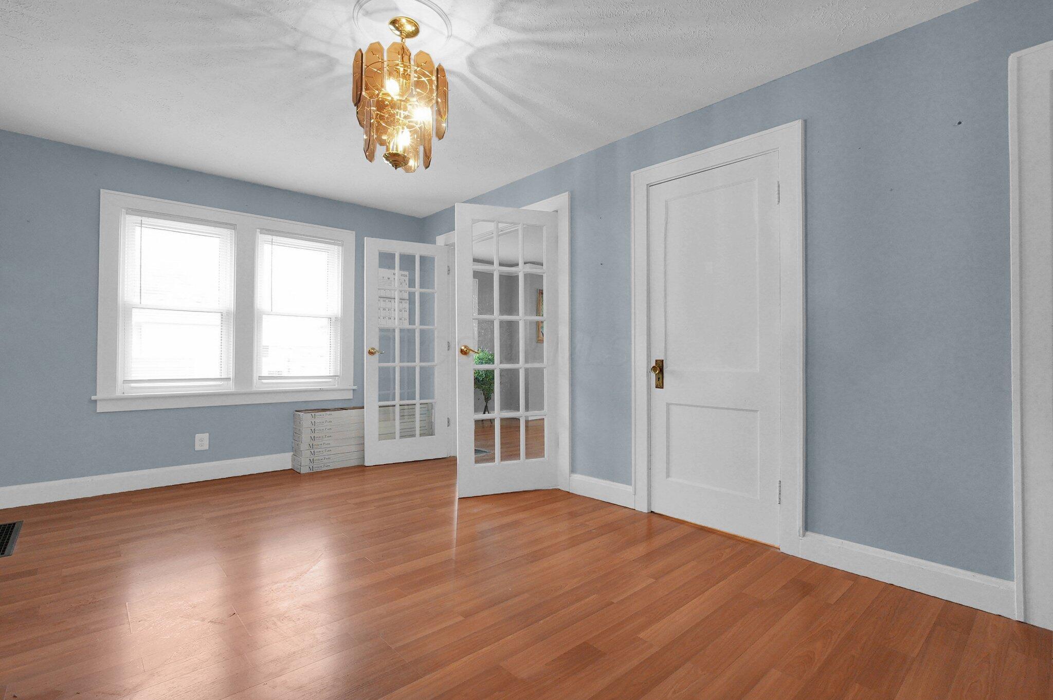 1936 Case Road Columbus, OH 43224 - Photo 7 of 27 Gallery Image 7