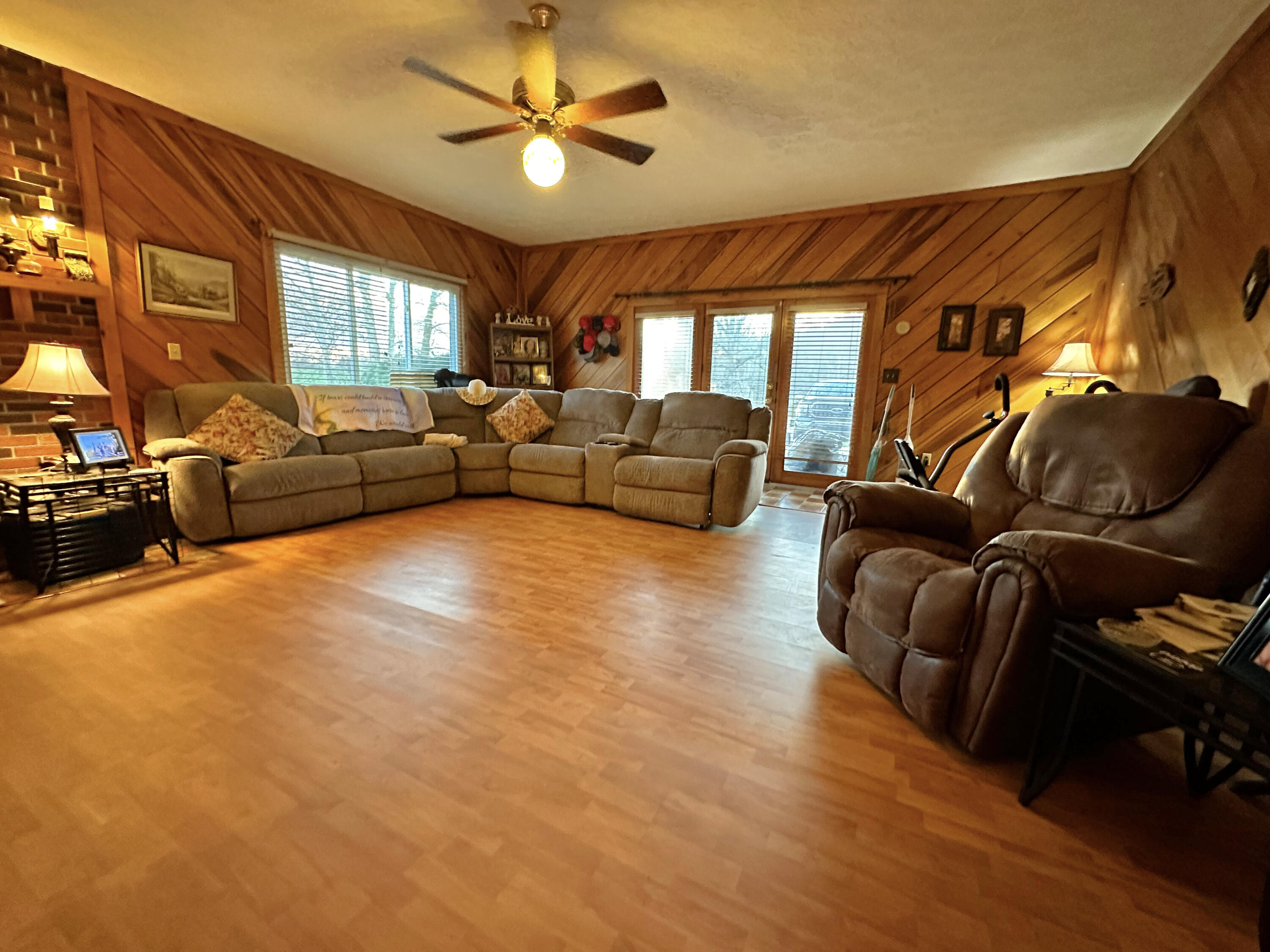 398 Boone Creek Road Stanton, KY 40380 - Photo 7 of 14 IMG_0368