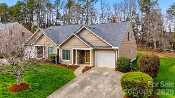 $325,000 | 154 39th Ave Court Northwest, Hickory, NC 28601