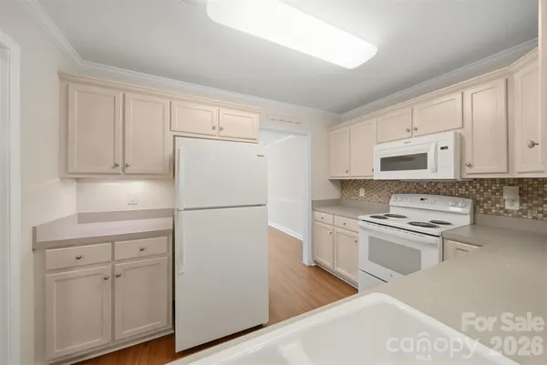 $325,000 | 154 39th Ave Court Northwest, Hickory, NC 28601