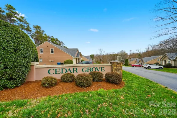 $325,000 | 154 39th Ave Court Northwest, Hickory, NC 28601