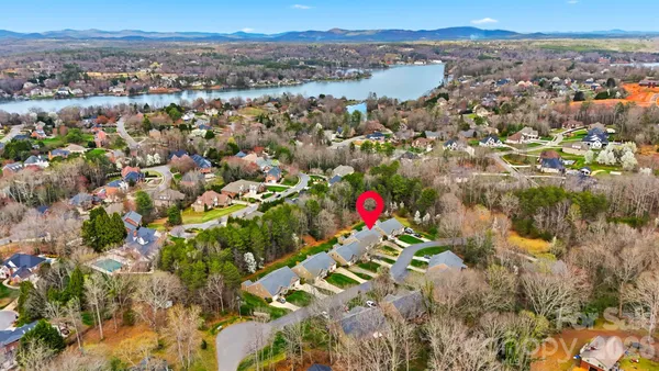 $325,000 | 154 39th Ave Court Northwest, Hickory, NC 28601