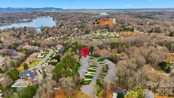 $325,000 | 154 39th Ave Court Northwest, Hickory, NC 28601