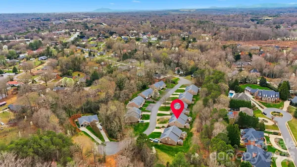 $325,000 | 154 39th Ave Court Northwest, Hickory, NC 28601