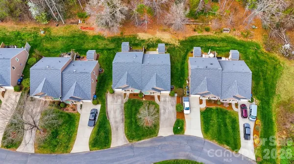$325,000 | 154 39th Ave Court Northwest, Hickory, NC 28601