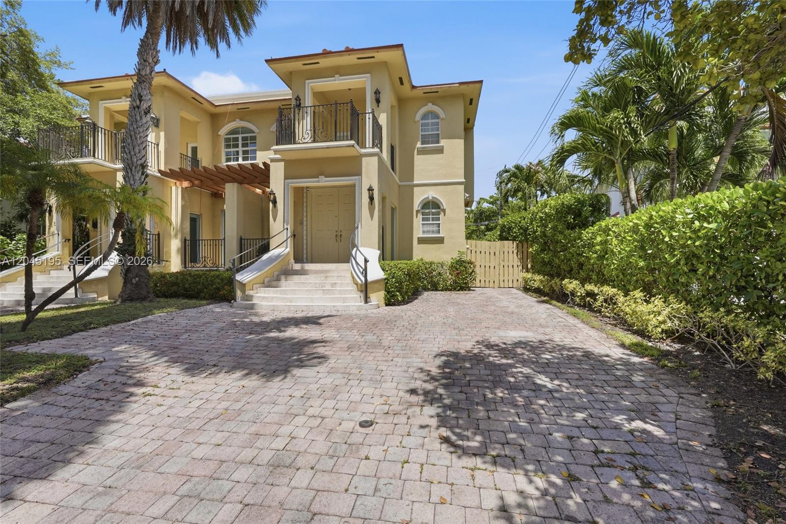 592 Fernwood Road, Unit B Key Biscayne, FL 33149 - Photo 1 of 36 Gallery Image 1