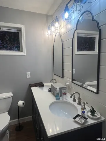 $149,900 | 1660 Elmwood Street, Jacksonville, IL 62650