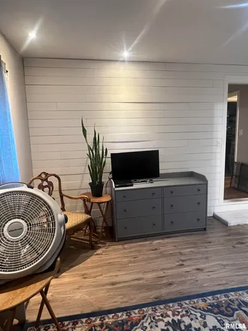 $149,900 | 1660 Elmwood Street, Jacksonville, IL 62650