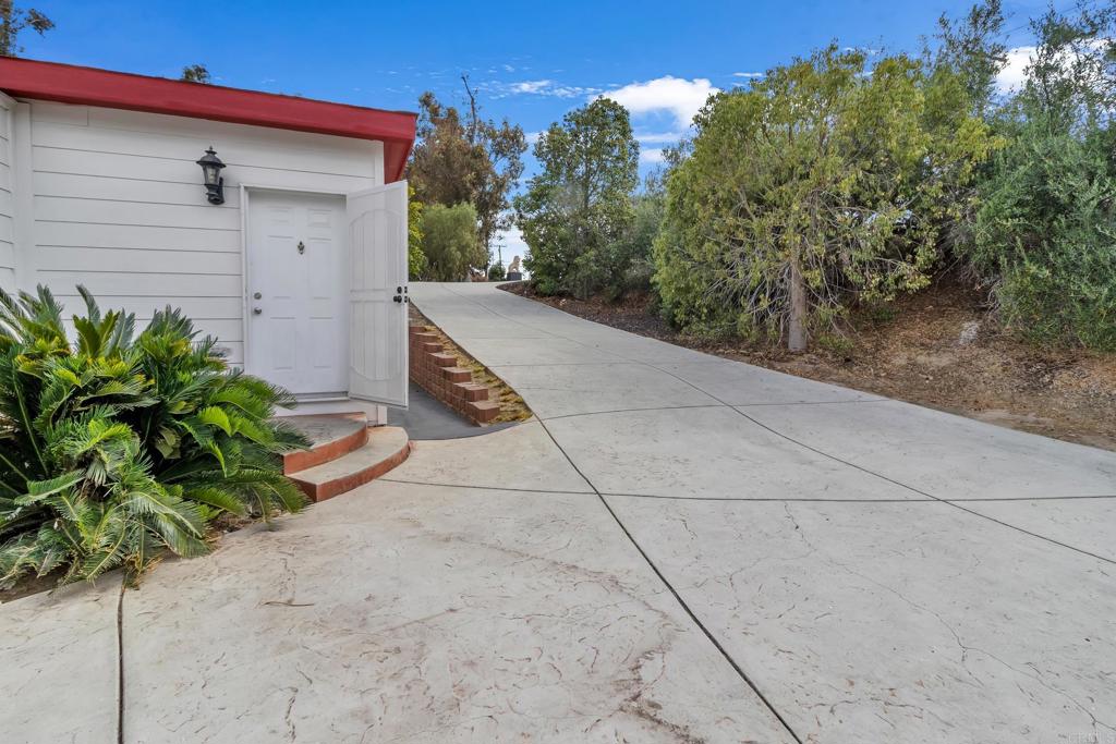 441 Rancho Santa Fe Road Encinitas, CA 92024 - Photo 44 of 57 Gallery Image 44