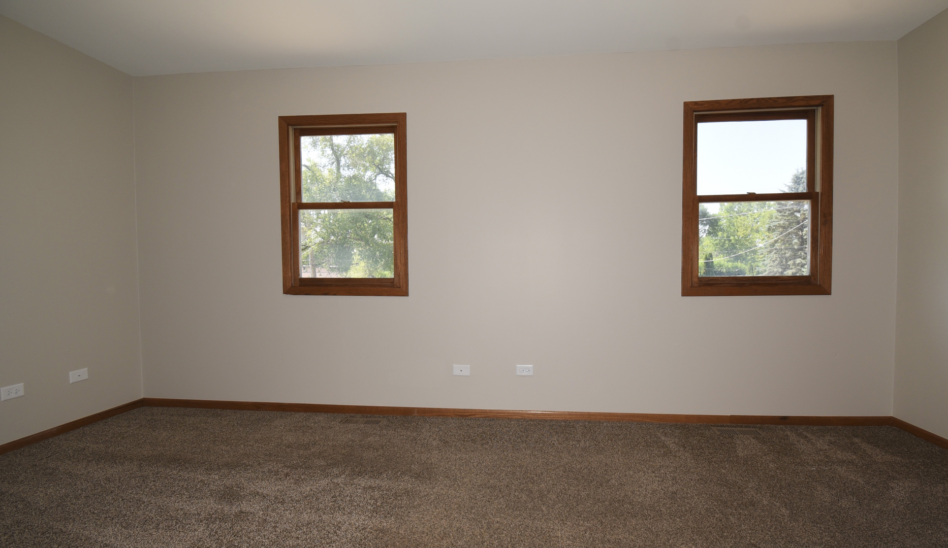 406 Garfield Road Fox Lake, IL 60041 - Photo 12 of 33 an empty room with windows