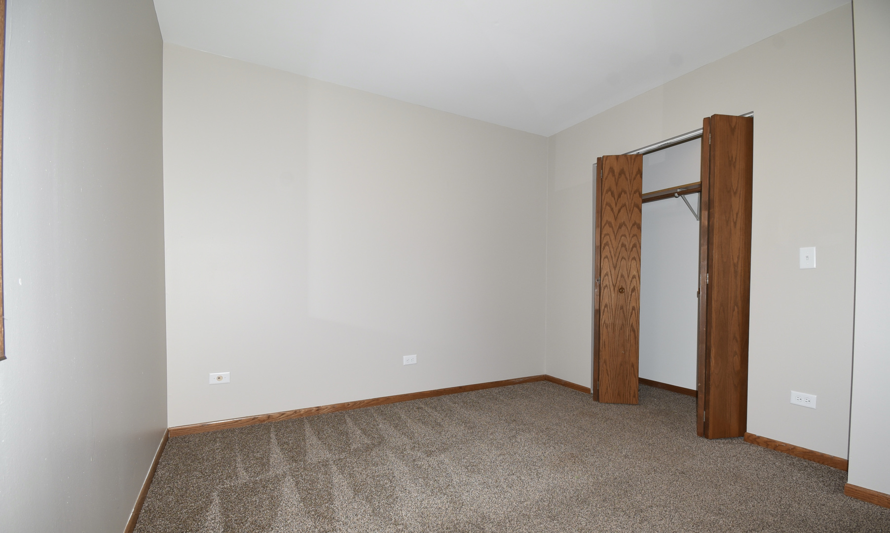 406 Garfield Road Fox Lake, IL 60041 - Photo 14 of 33 a view of an empty room