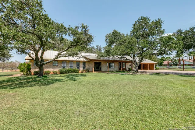 $409,000 | 707 Berry Ranch Road, Pearsall, TX 78061