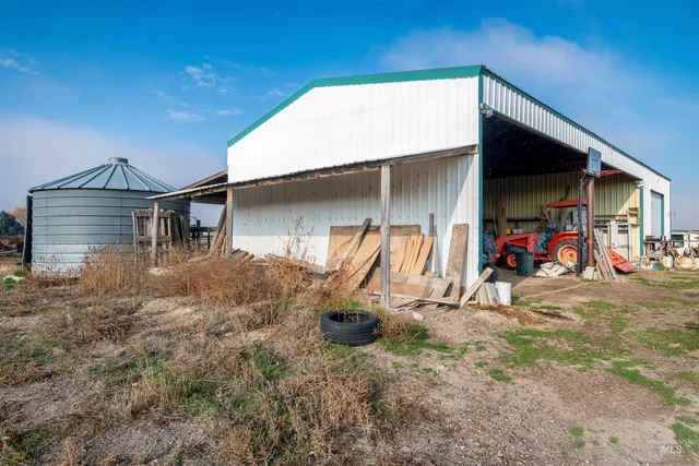 $675,000 | 27294 Ustick Road, Wilder, ID 83676