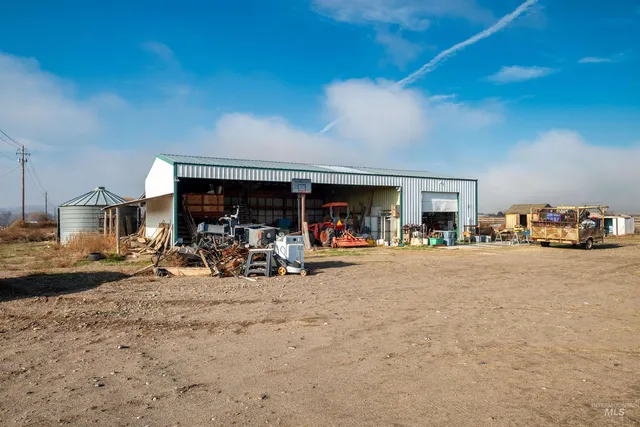 $675,000 | 27294 Ustick Road, Wilder, ID 83676