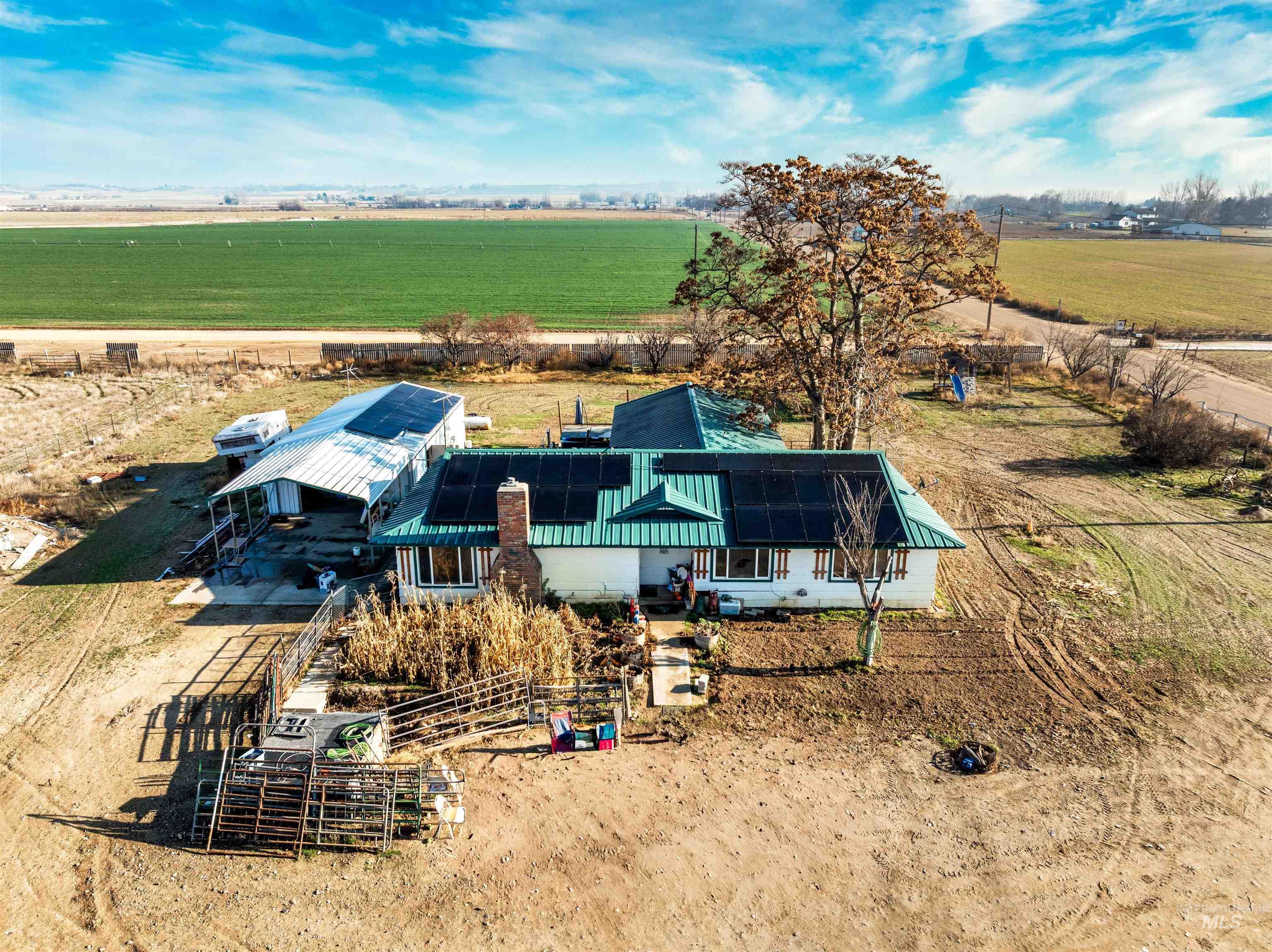 27294 Ustick Road Wilder, ID 83676 - Photo 3 of 26