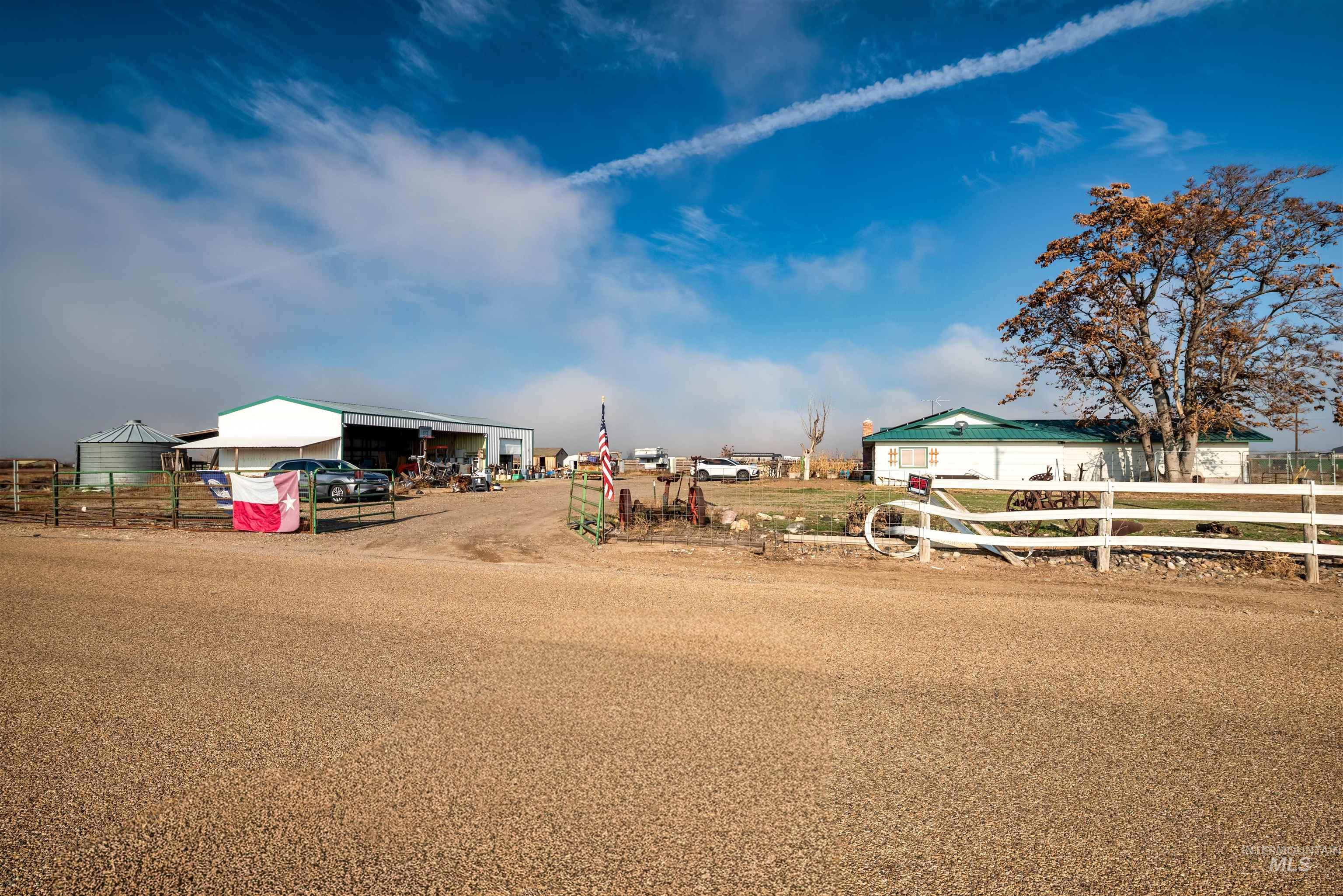 27294 Ustick Road Wilder, ID 83676 - Photo 4 of 26