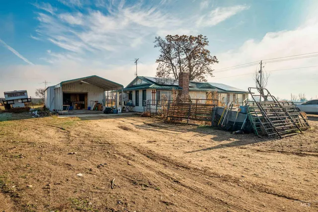 $675,000 | 27294 Ustick Road, Wilder, ID 83676