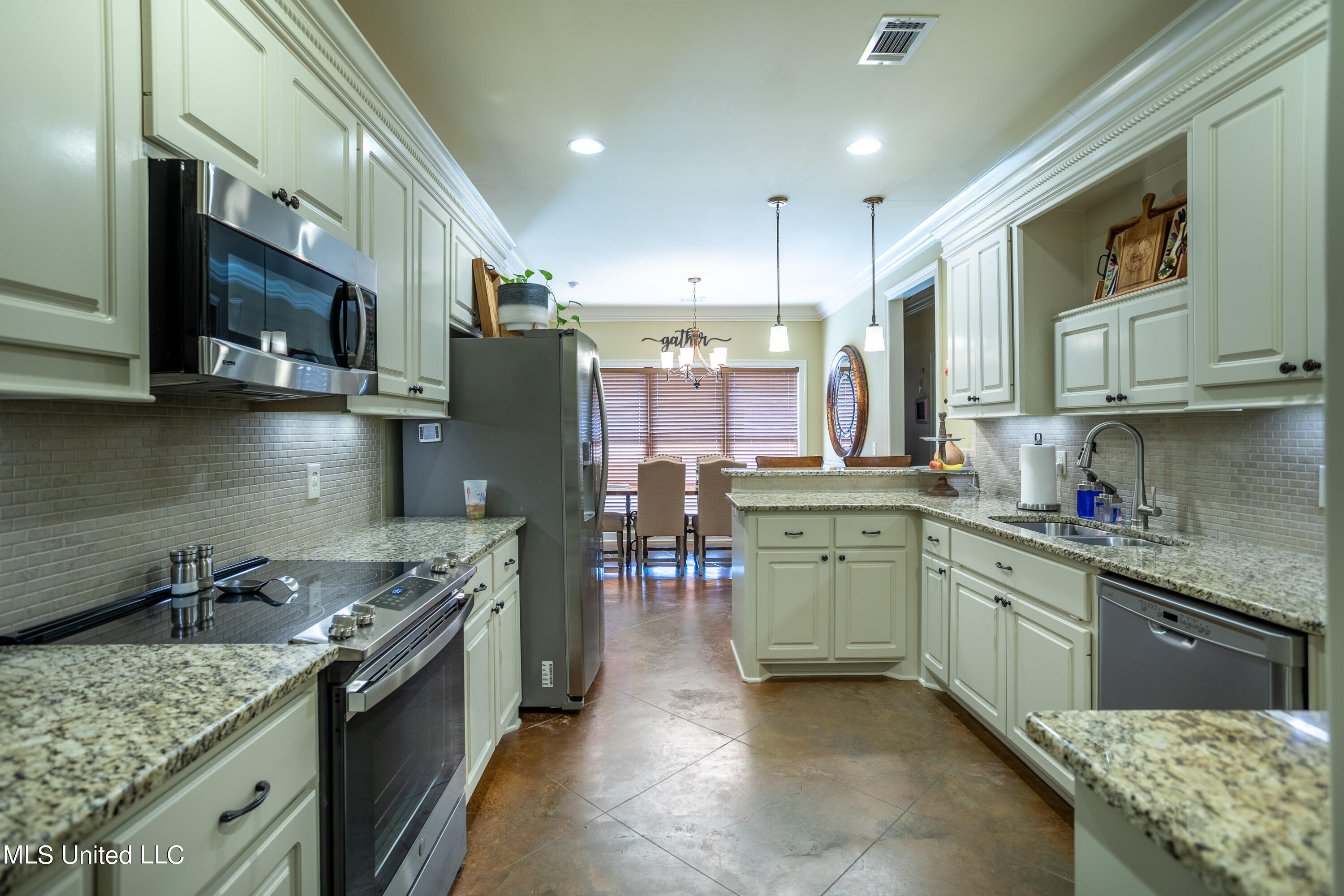 409 Copper Ridge Drive Florence, MS 39073 - Photo 6 of 17 409 Copper Ridge-6