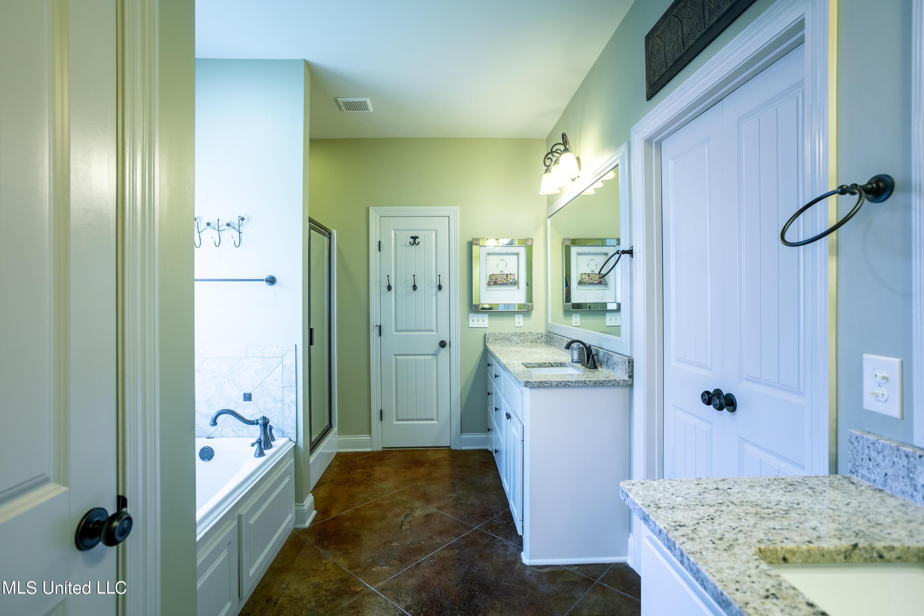 409 Copper Ridge Drive Florence, MS 39073 - Photo 10 of 17 409 Copper Ridge-11